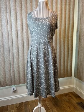 Fensace Women’s Gray Green Scoop Neck A-Line Dress with Subtle Print Size L